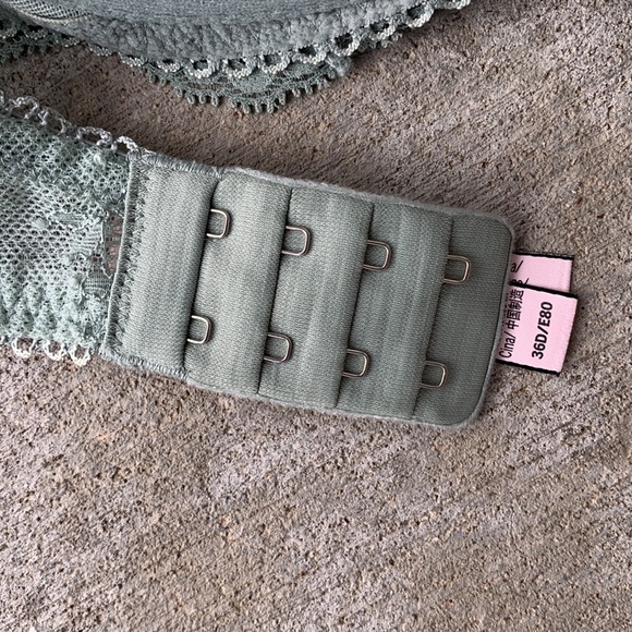 Victoria’s Secret Dream Angels Bra - Picture 10 of 10